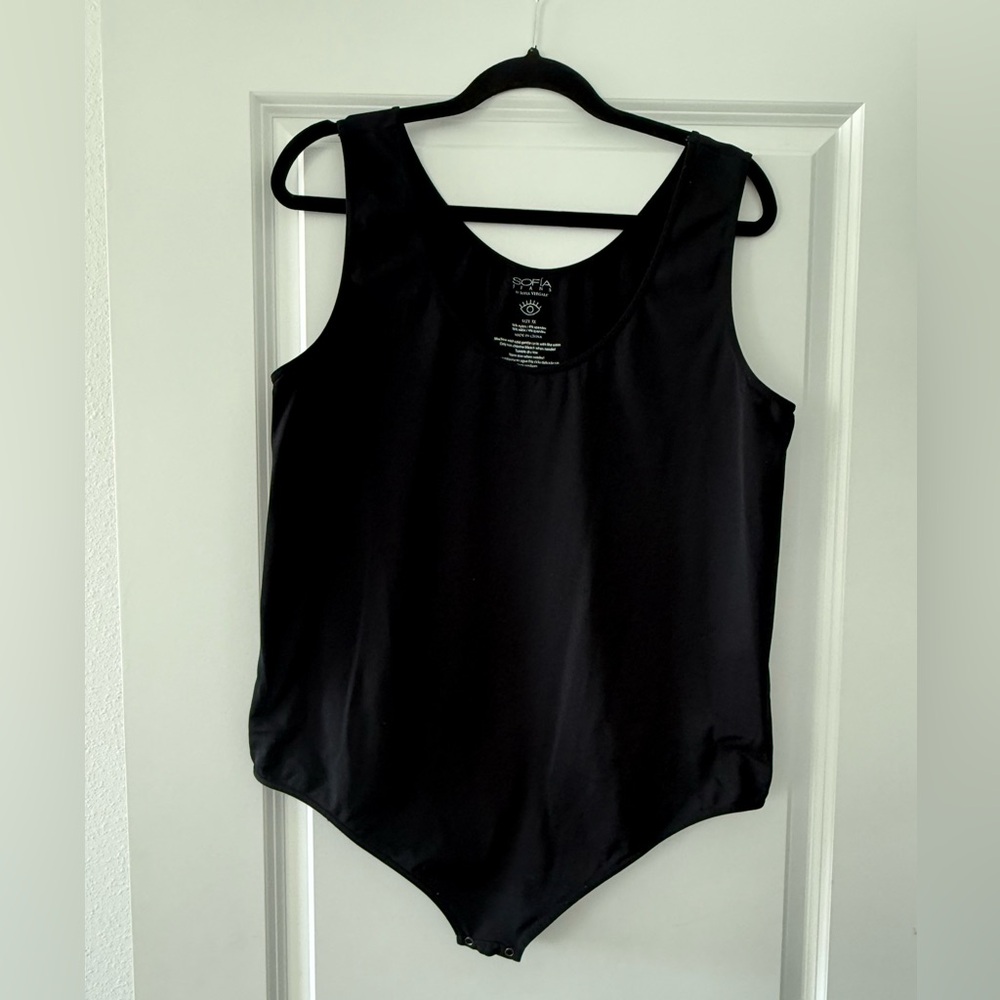 Sofia by Sofia Vergara Black Top